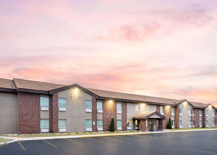 Baymont By Wyndham Beloit